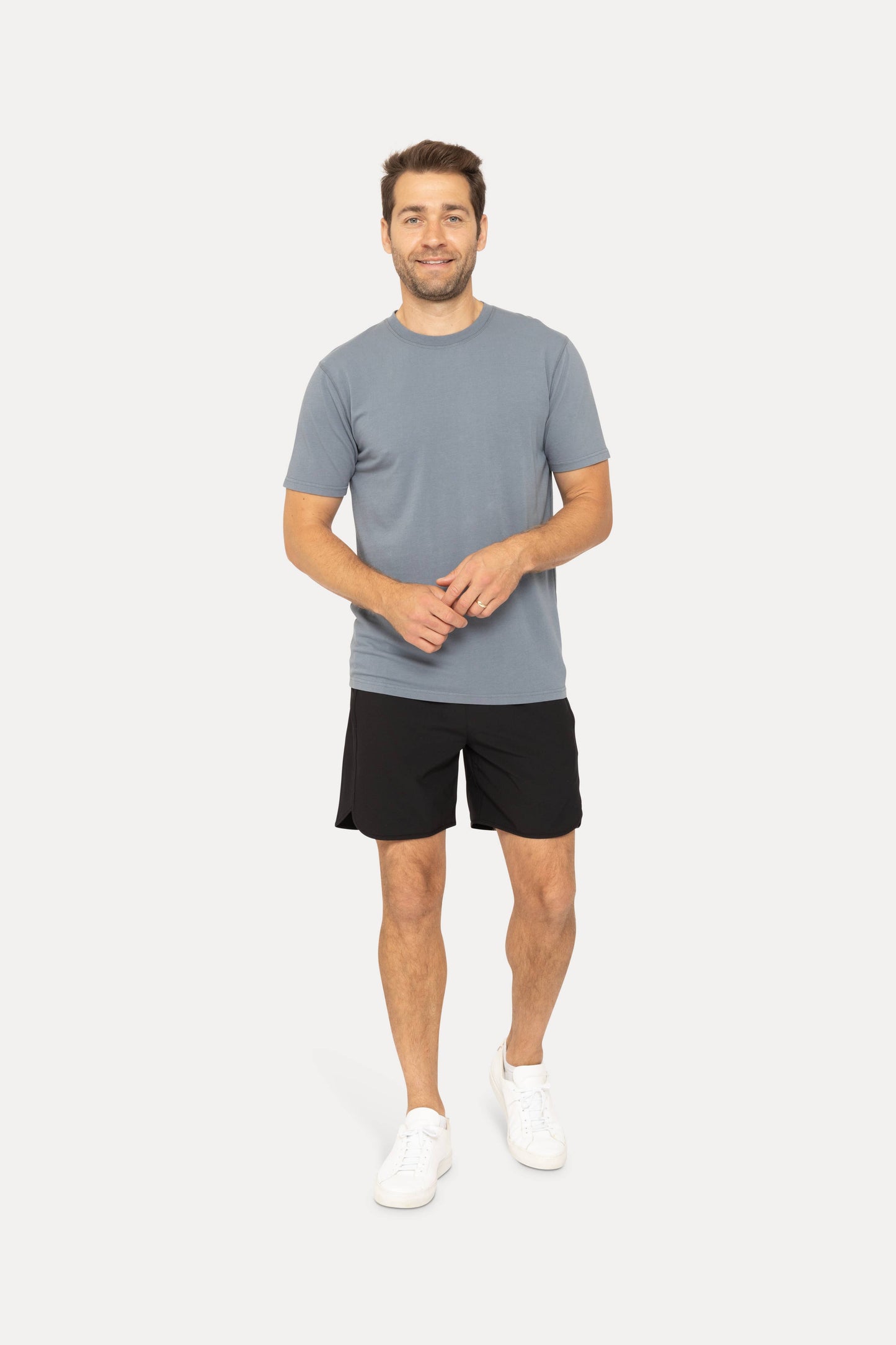 Wave Accent Essential Active Shorts